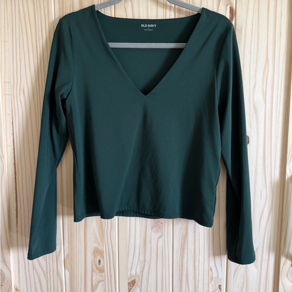 Old Navy Deep Green Long Sleeve V-Neck Tee